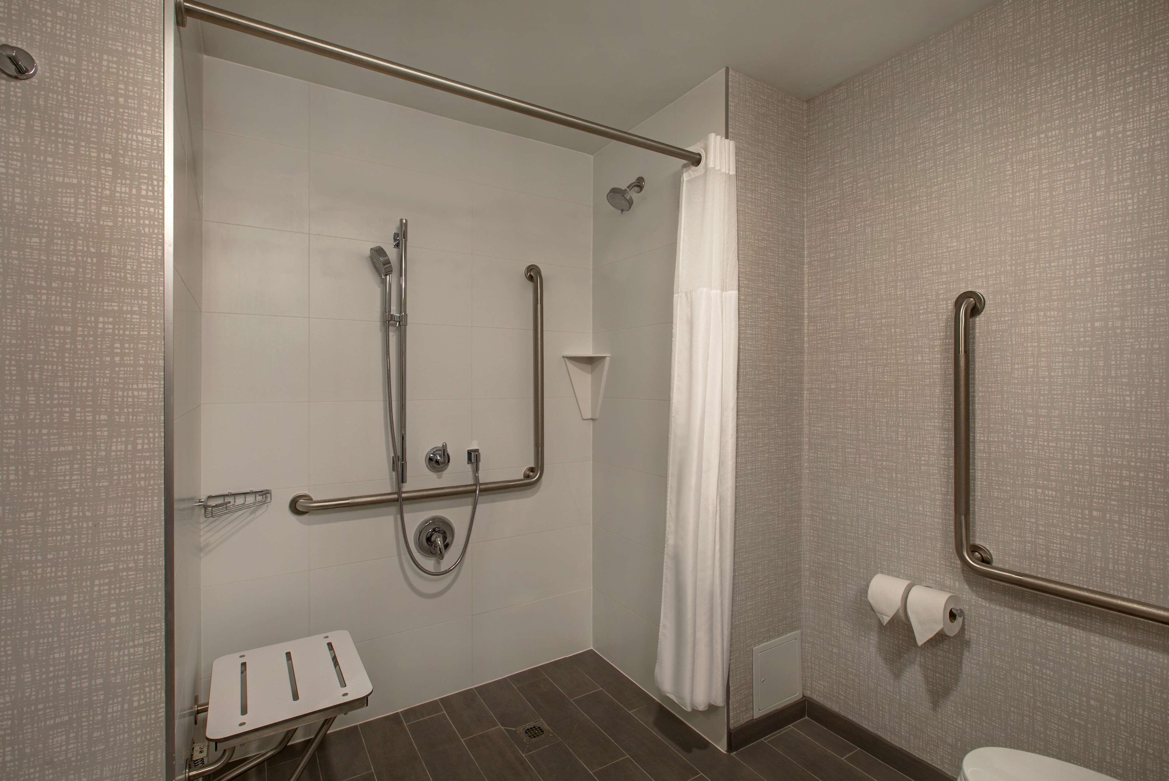Hotel Hampton Brockville, On 3*